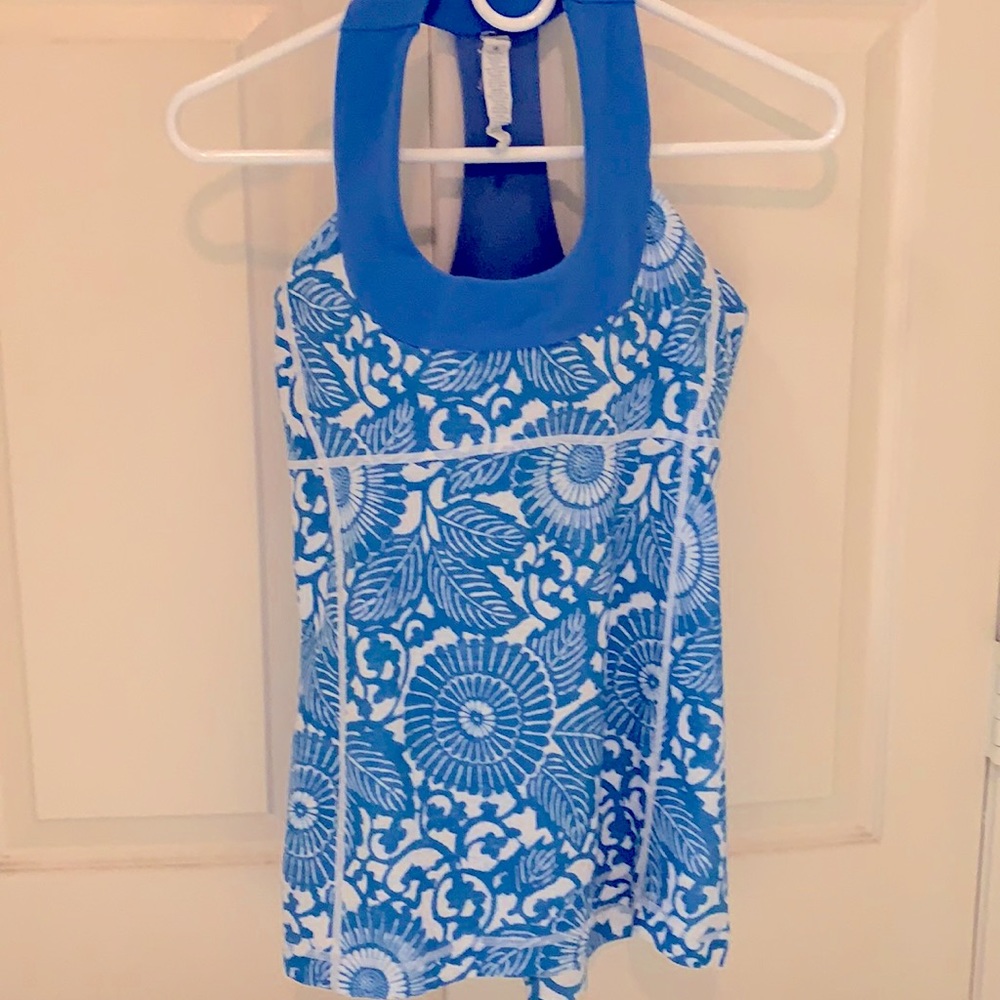 Lululemon tank with built in bra and padding